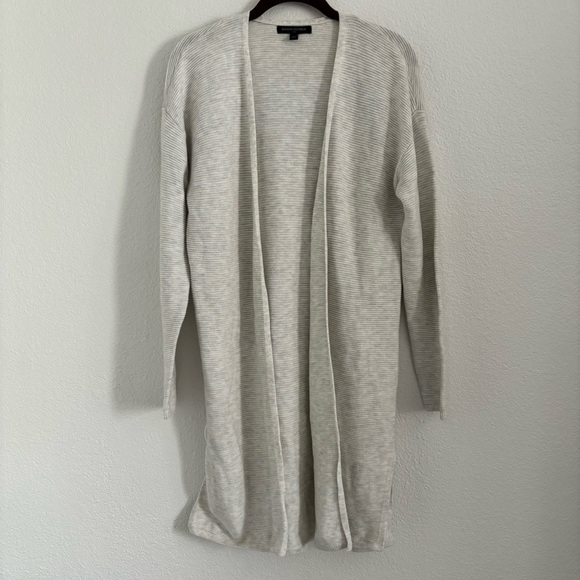 Banana Republic Sweaters - Banana Republic Women's Size Small Gray Long Textured Duster Cardigan